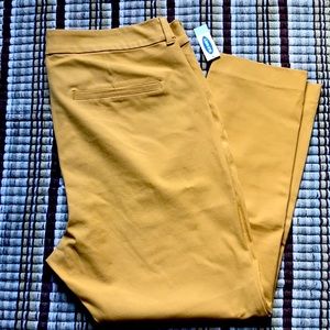 Old Navy pixie pant